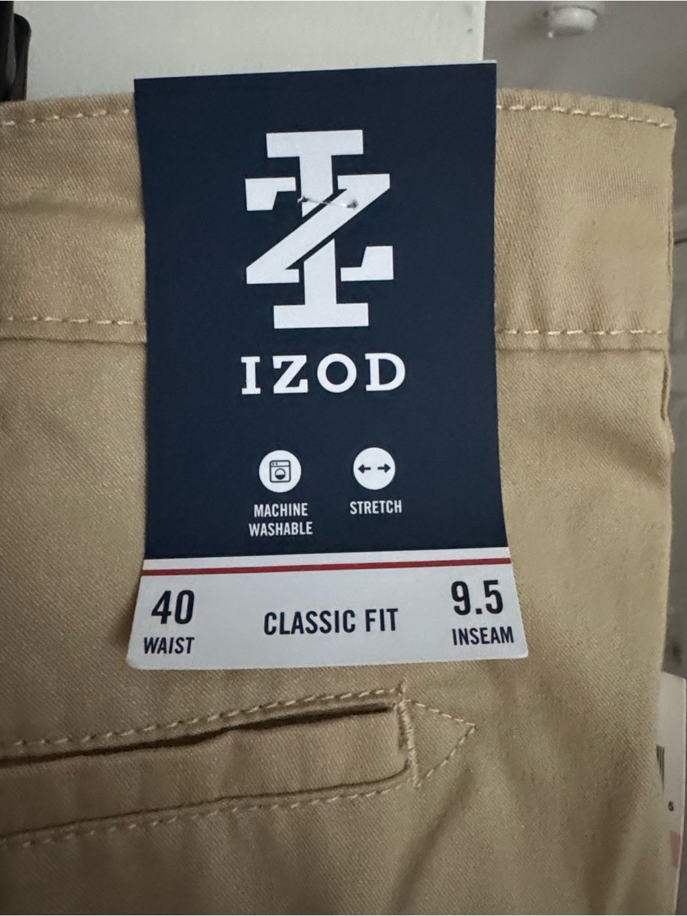 IZOD Mens Classic Fit Chino Shorts Khaki Tan Size 40 Waist 9.5" Inseam Twill NWT - Picture 2 of 9